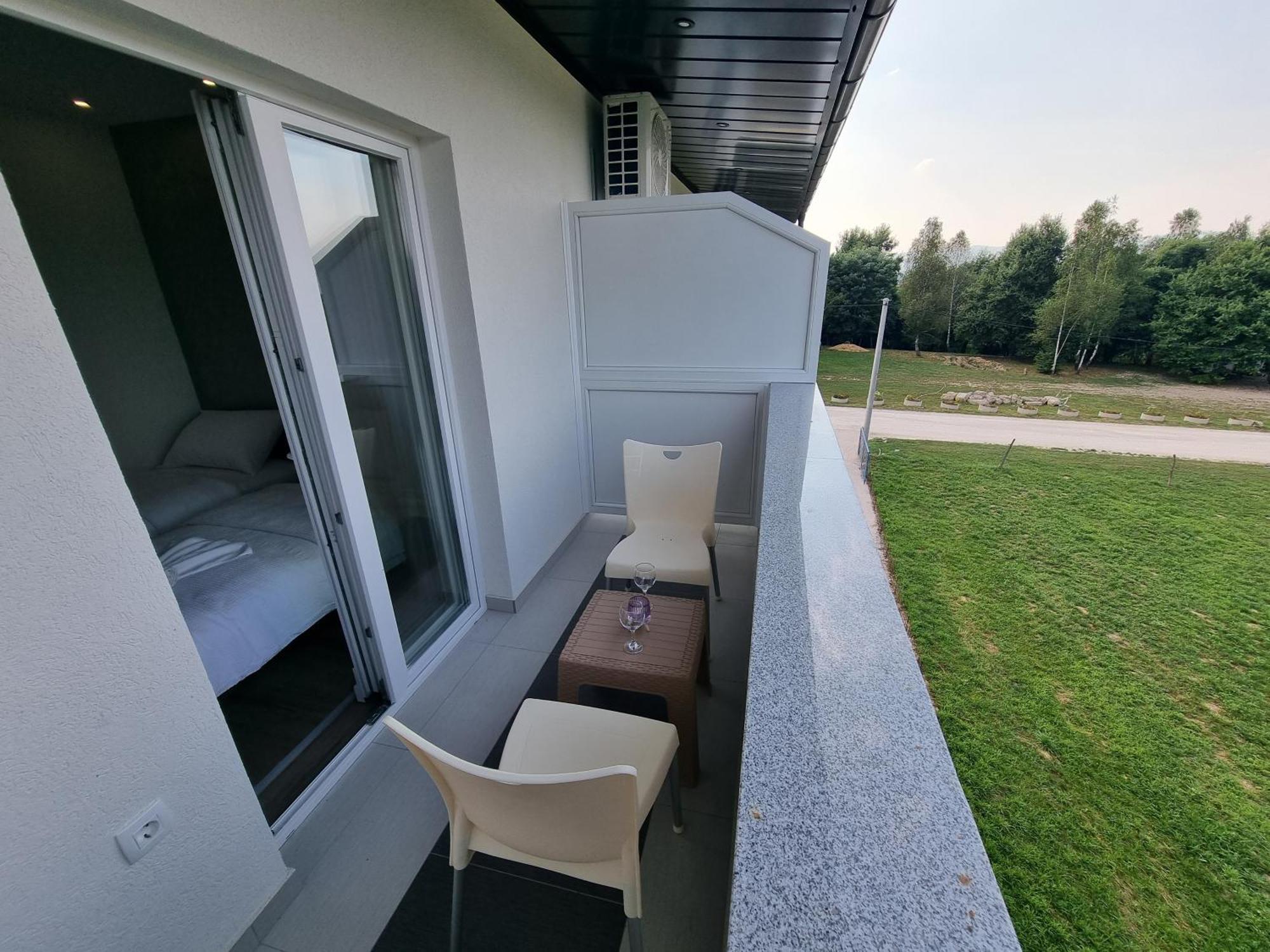 Villa Park Ravne فيسوكو المظهر الخارجي الصورة