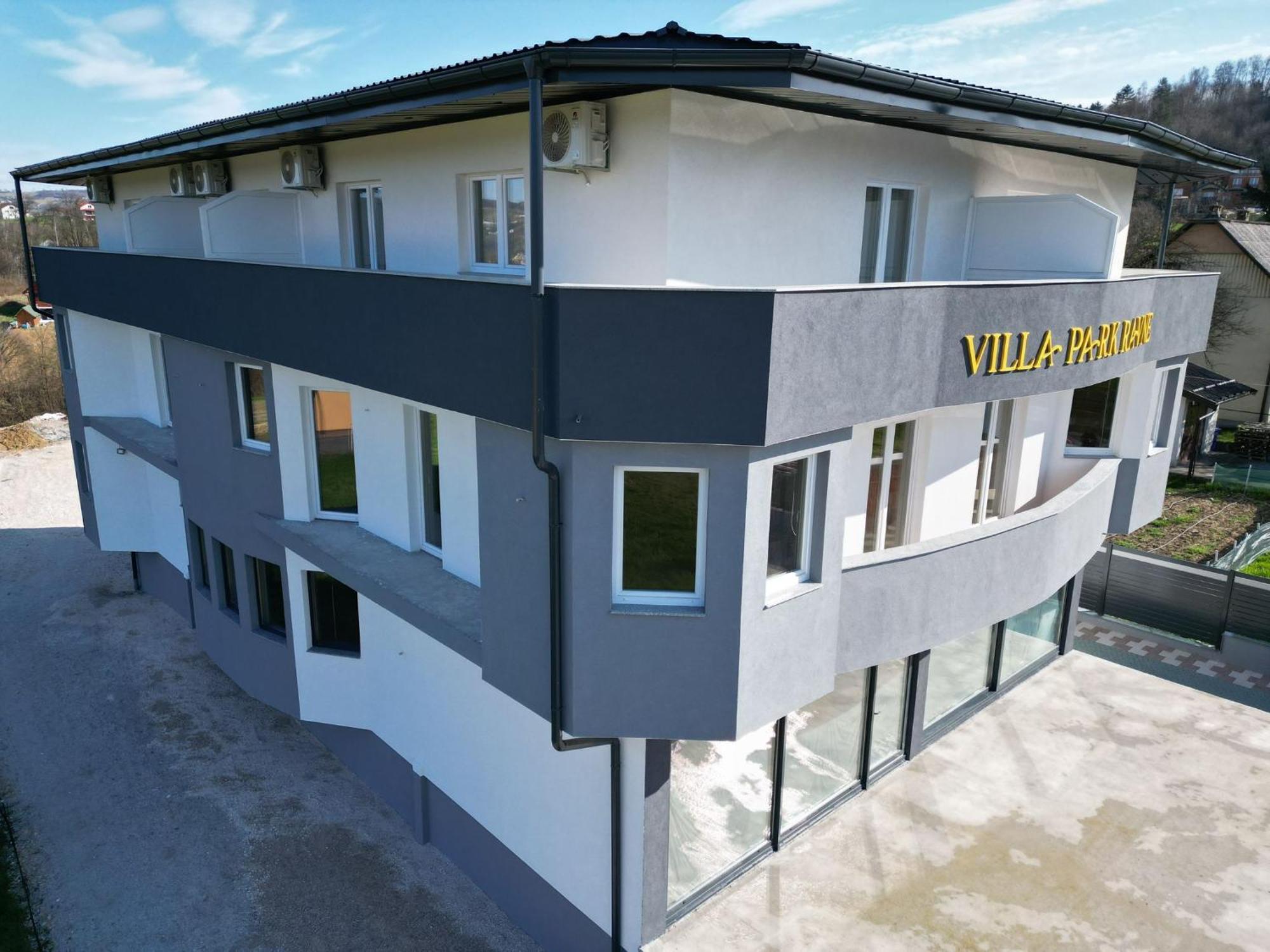 Villa Park Ravne فيسوكو المظهر الخارجي الصورة